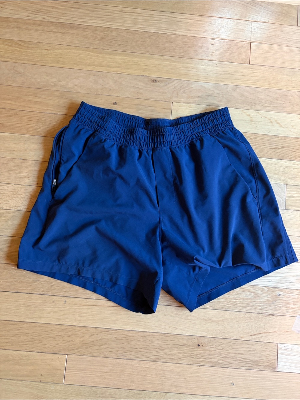 Lululemon men’s pacebreakers - unlined - 5 in inseam - Navy